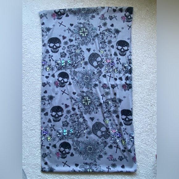 Infinity scarf in very good used condition - Picture 1 of 5